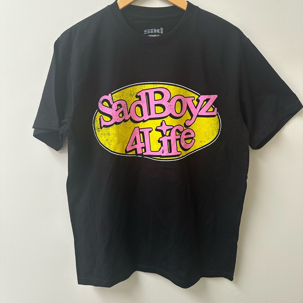 Black and Yellow Retro Graphic Short Sleeve Tee